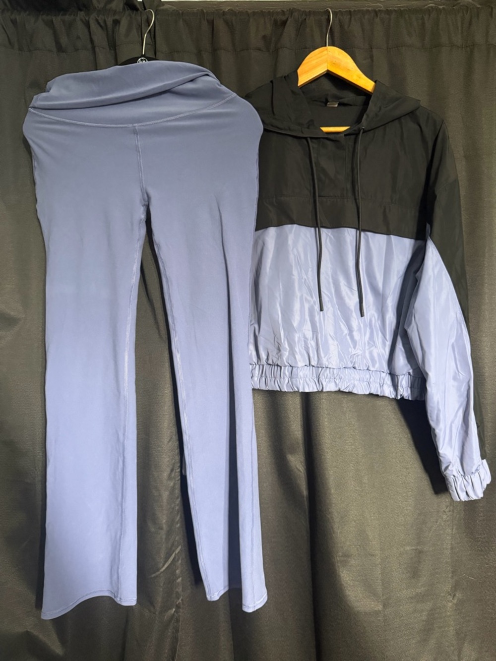 ALO Yoga Black and Infinity Blue Flare Leggings with Colorblock Anorak Hoodie